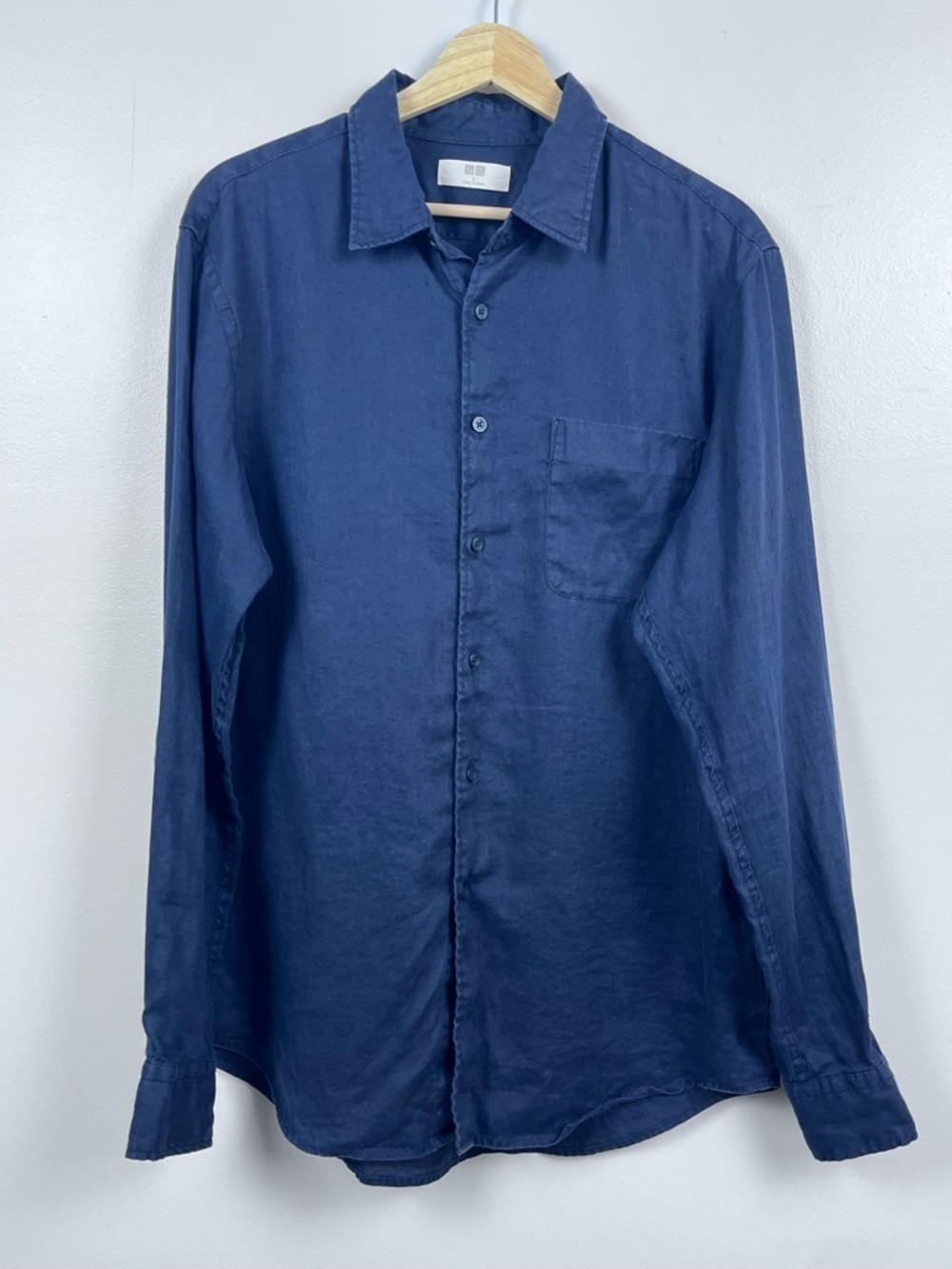Uniqlo Men's Blue 100% Linen Long Sleeve Button Down Shirt Size L; Lightweight